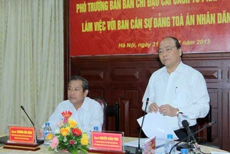 Нгуен Суан Фук провёл рабочую встречу с руководителями Верховного народного суда - ảnh 1